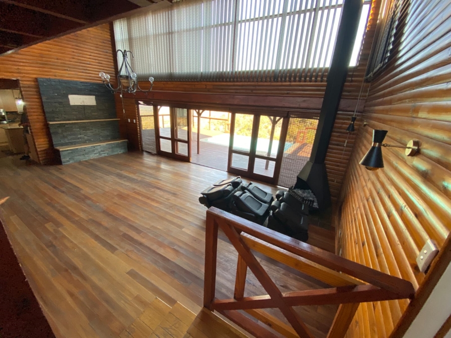 5 Bedroom Property for Sale in Waterkloof A H North West